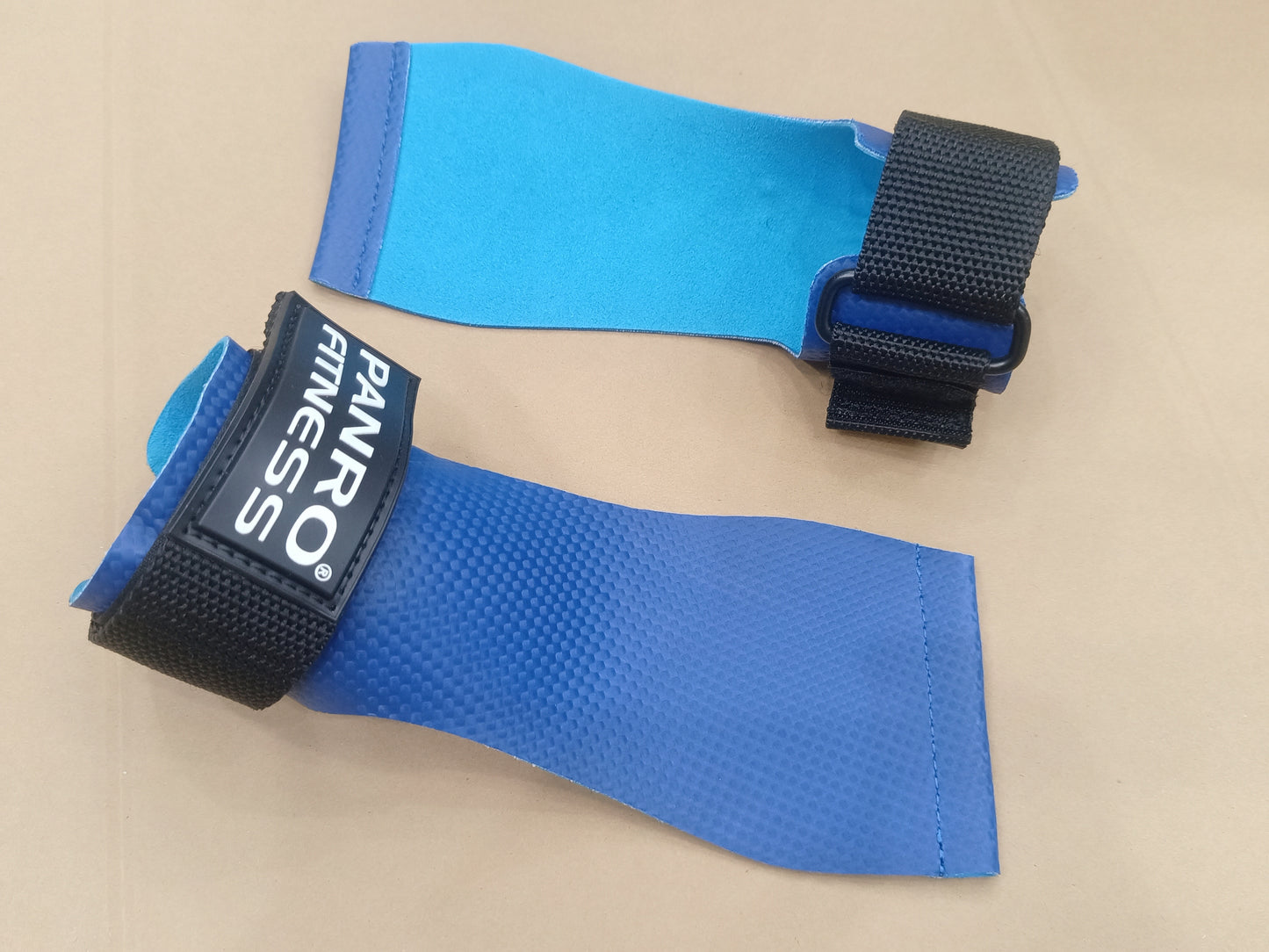 BLUE GYMNASTIC GRIPS